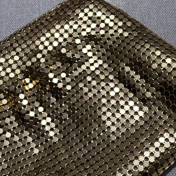 Vintage Metal Mesh Bag-Crossbody Chain Link Strap-8.5x6-Gold Toned - Picture 3 of 16